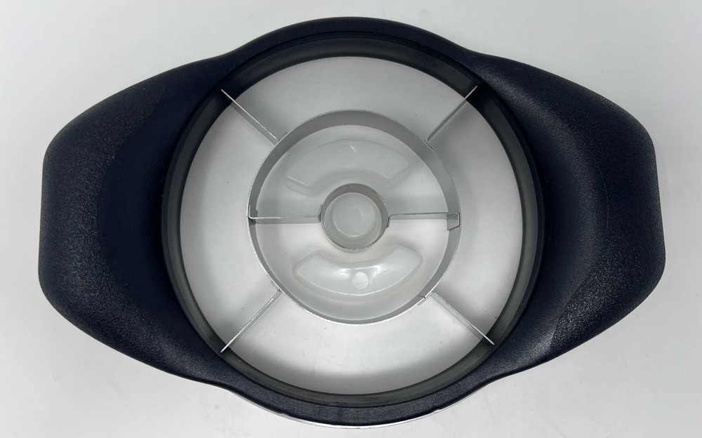 Pampered Chef Pineapple Wedger with Cover Approximately 9 1/2" Long